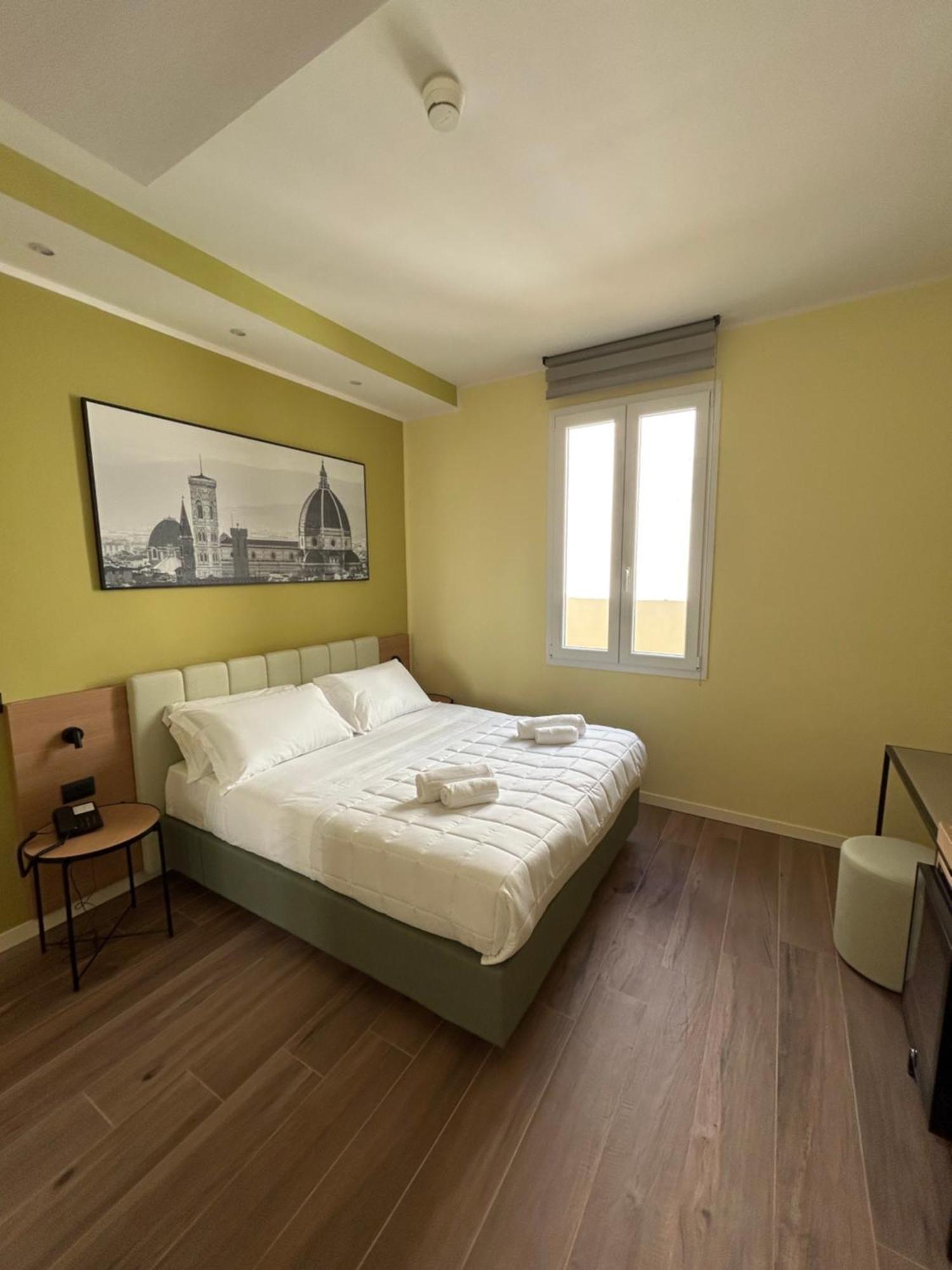 Jr Hermes Hotel