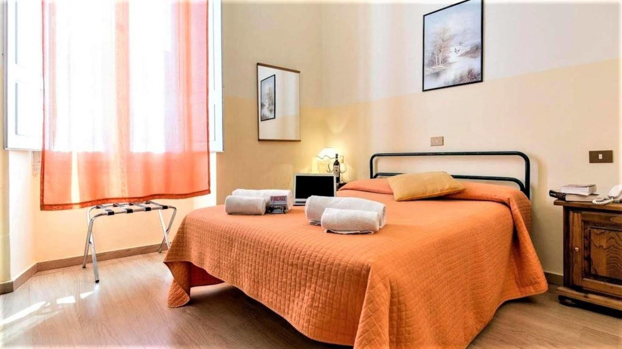 Hotel Jr Hermes Firenze Florencia